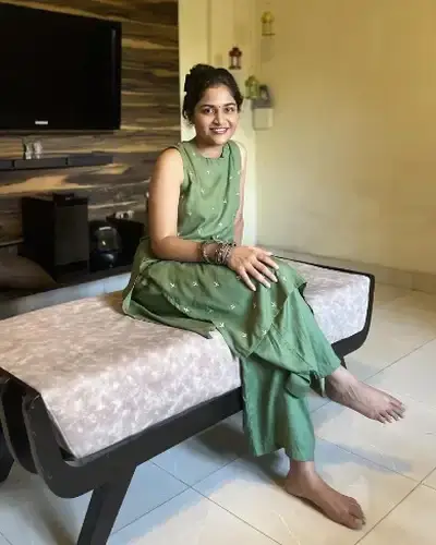 Dobhi Call Girls