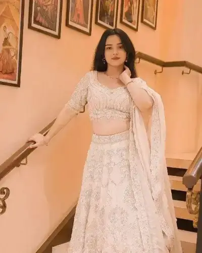 Escort Service In Dobhi